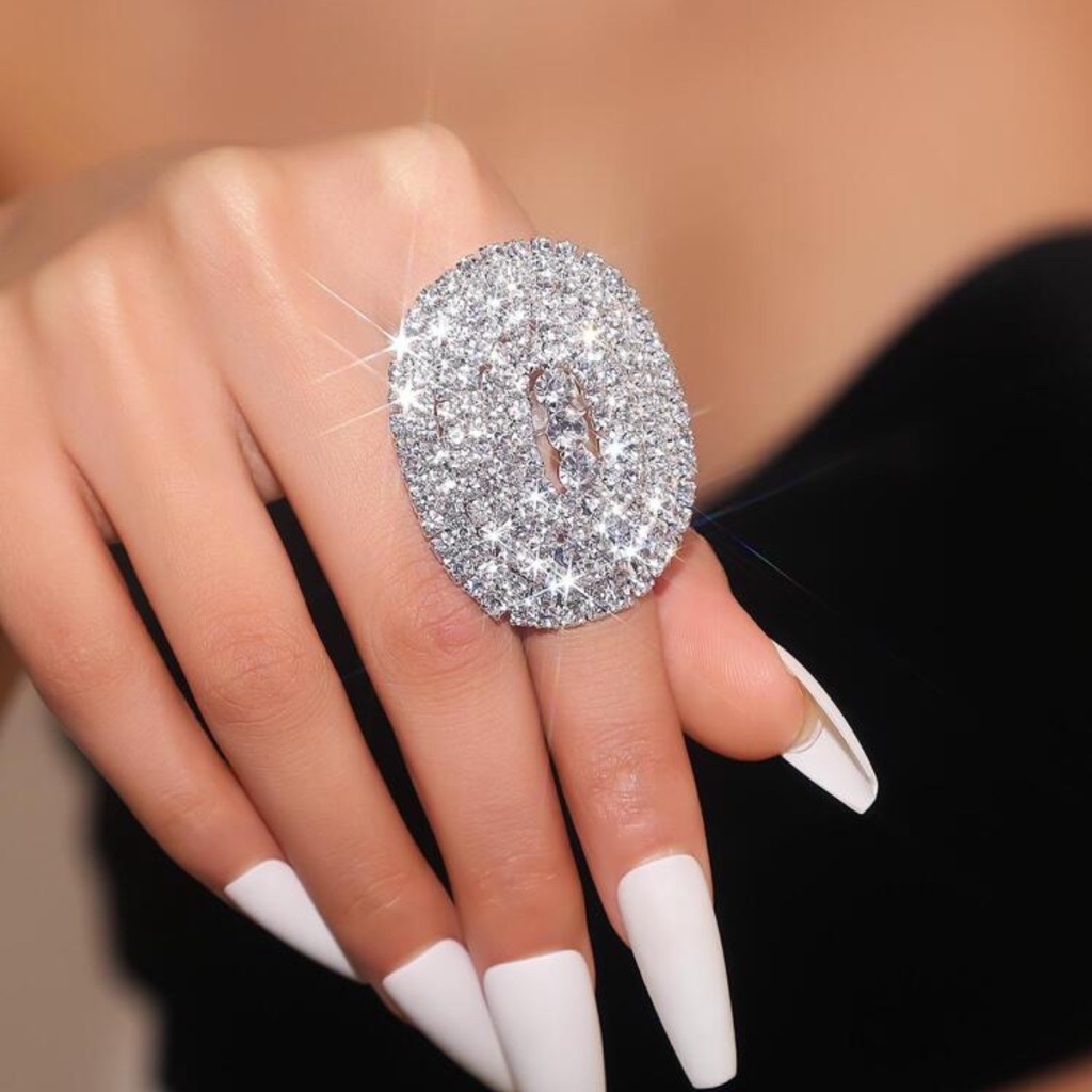 Silver Color Gorgeous Sexy Nightclub Party Rhinestone Ring For Women 17-18 Cm 18$